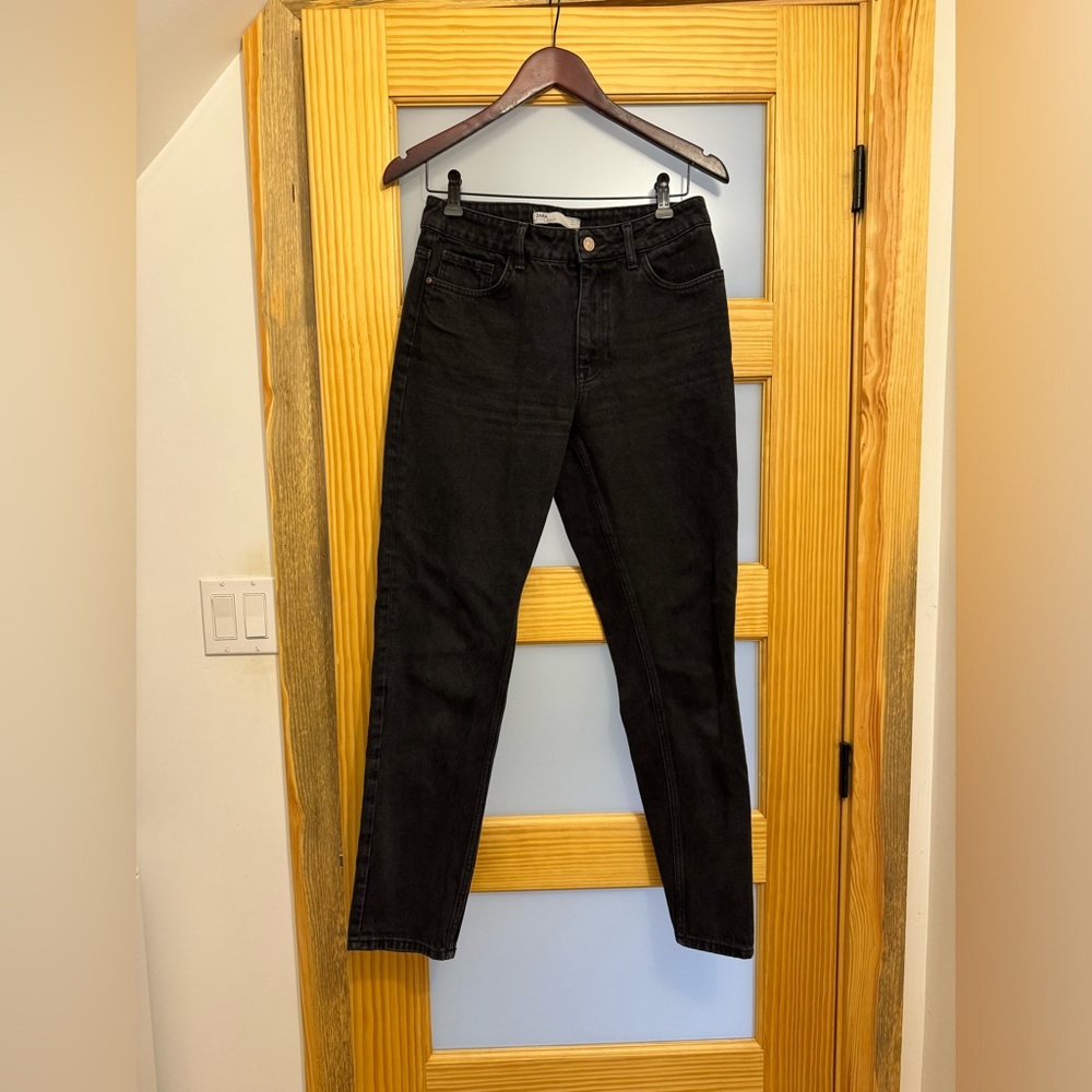 Zara black high waisted jeans, straight leg!